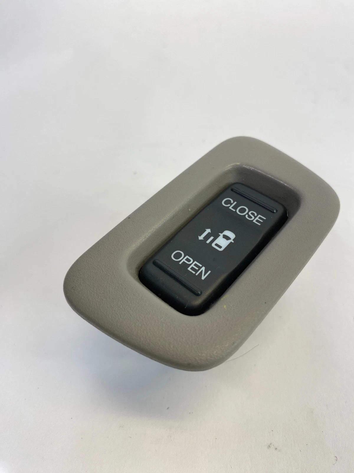 2011-2017 HONDA ODYSSEY REAR LEFT SLIDING DOOR OPEN CLOSE CONTROL SWITCH