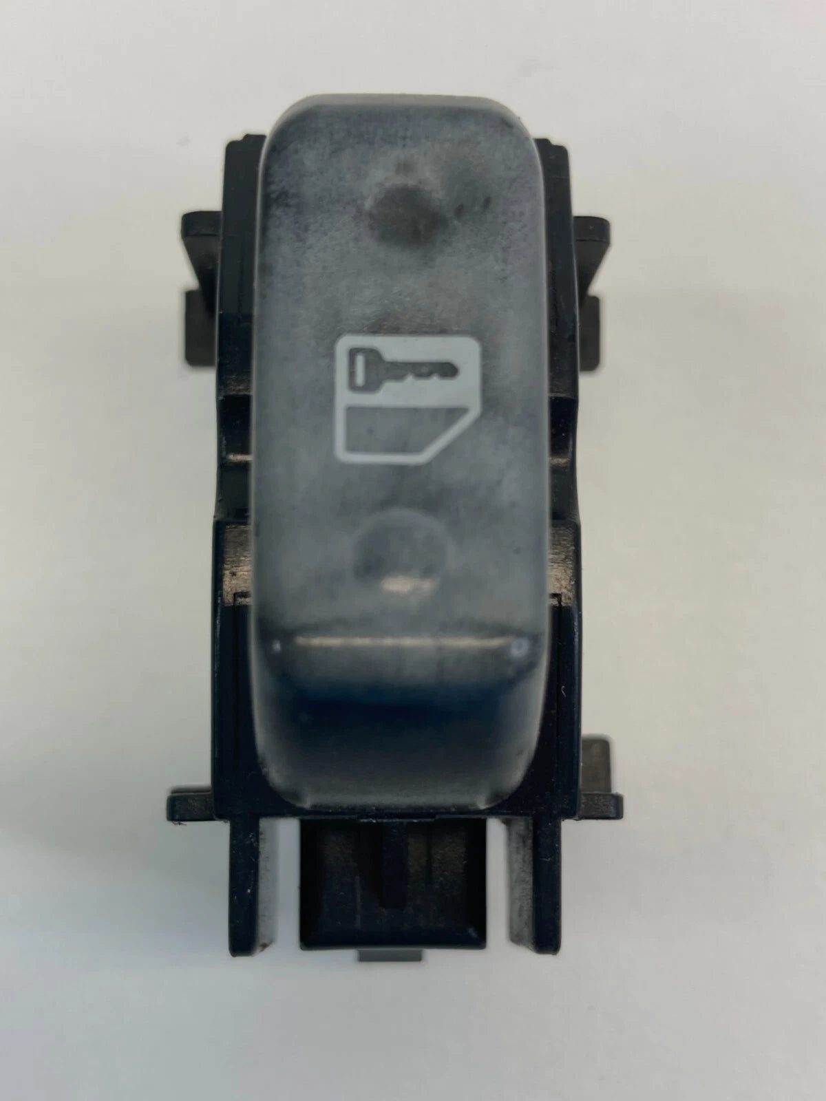2003-2008 TOYOTA COROLLA COROLLA FRONT RIGHT PASSENGER DOOR LOCK BUTTON SWITCH