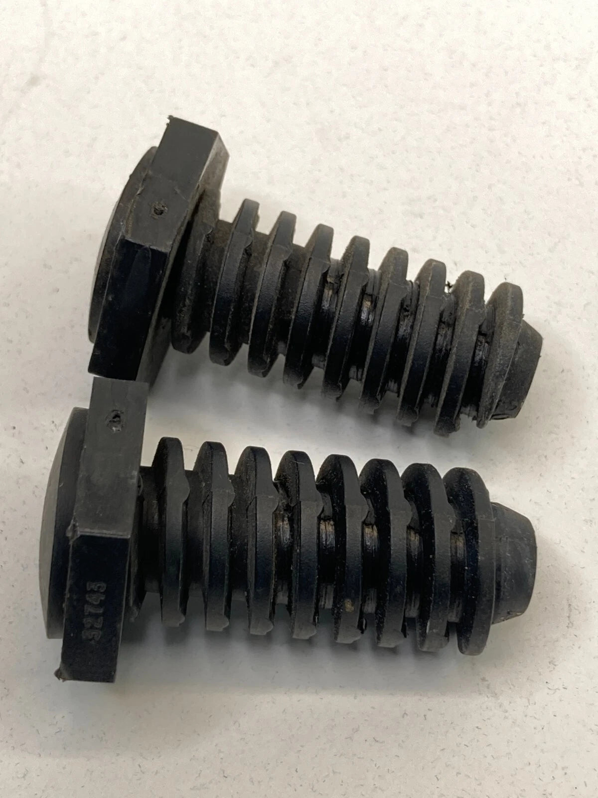 11-14 CHRYSLER 200 SEDAN FRONT HOOD ADJUSTER BUMPER STOP DAMPER SCREW BOLT SET