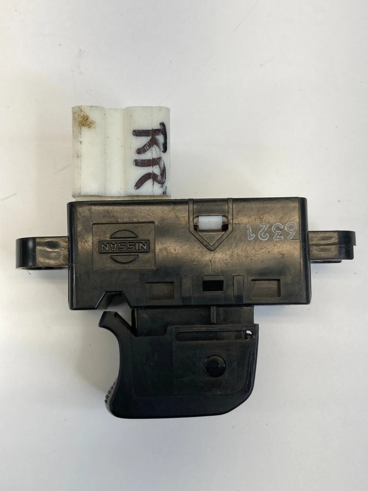 2004-2008 NISSAN MAXIMA REAR RIGHT BACK DOOR WINDOW CONTROL SWITCH BUTTON OEM