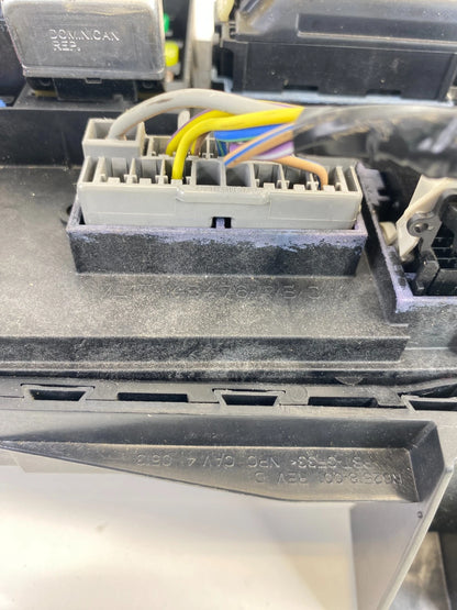 2008-2010 Ford Edge Lincoln MKX 3.5L Cabin Multifunction Fuse Box Body Module