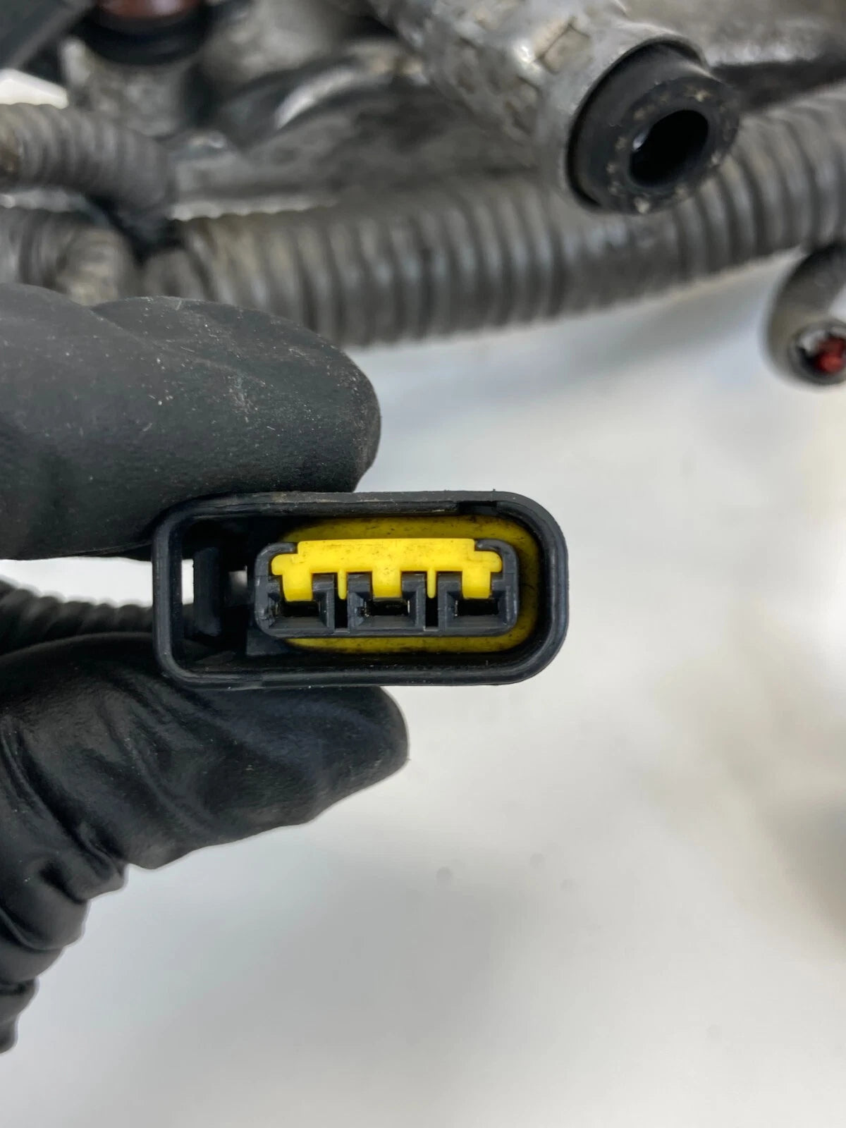 2010 2011 2012 SUBARU LEGACY 2.5L ENGINE INJECTOR FUEL GAS RAIL ASSY OEM