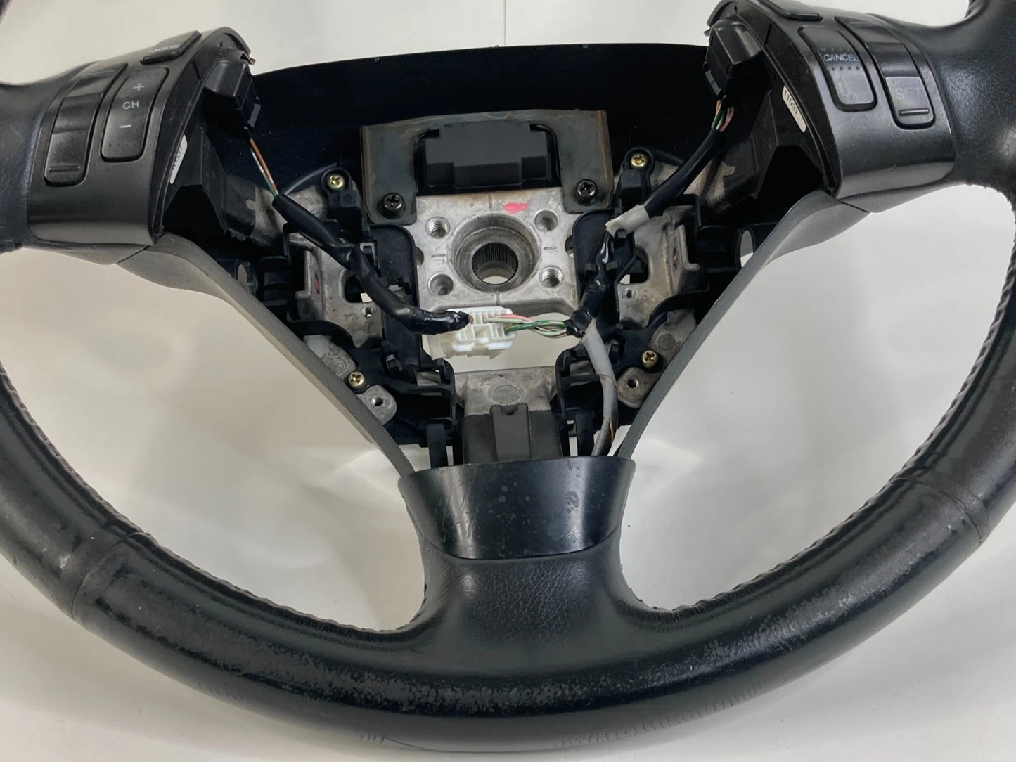 2003-2007 HONDA ACCORD COUPE STEERING WHEEL W/ CRUISE CONTROL SWITCH