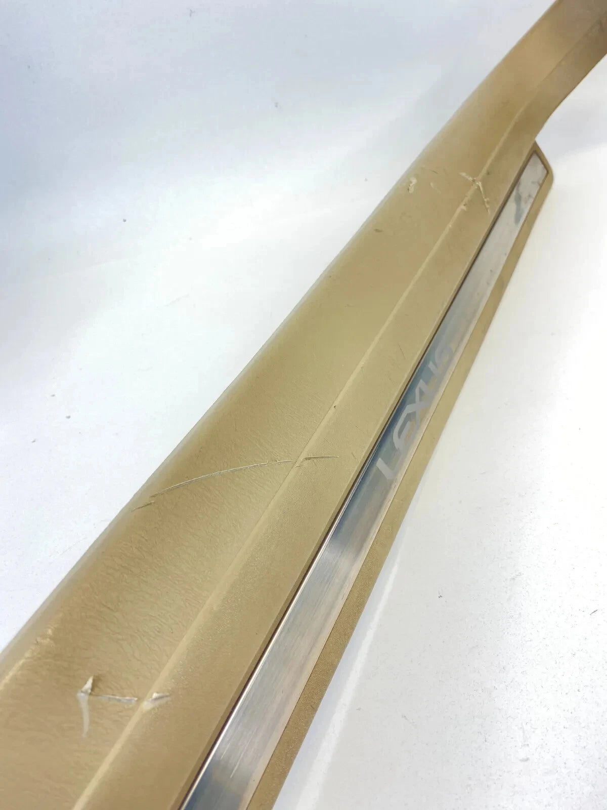 1997-2000 LEXUS LS400 FRONT RIGHT DOOR SCUFF SILL PLATE TRIM MOLDING 67913-50040