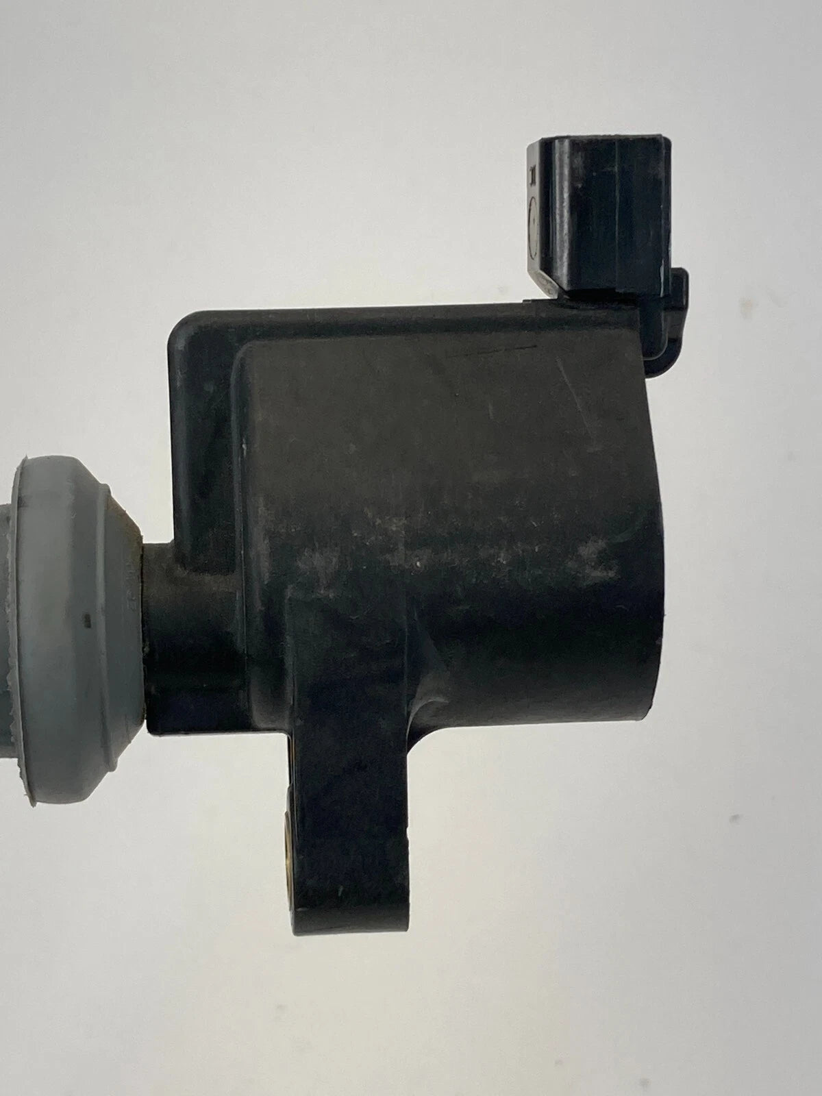 2010-2020 FORD FUSION 2.0L HYBRID ENGINE IGNITION COIL IGNITER 9E5E-12A366-AA