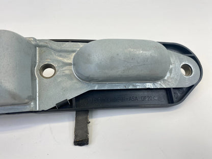 2005-2010 VOLKSWAGEN JETTA REAR LICENSE PLATE LIGHT LAMP OPENER HANDLE COVER OEM