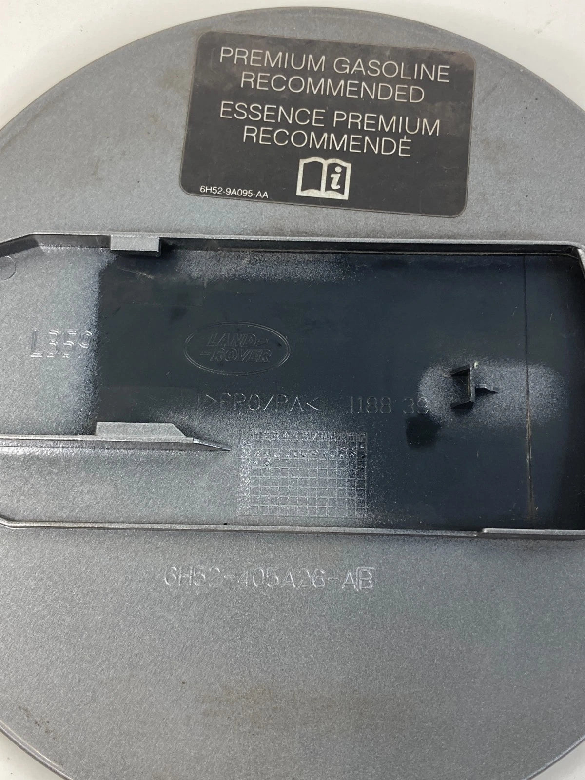 2008-2015 LAND ROVER LR2 FUEL FILLER DOOR GAS LID COVER 6H52-405A26-AB OEM