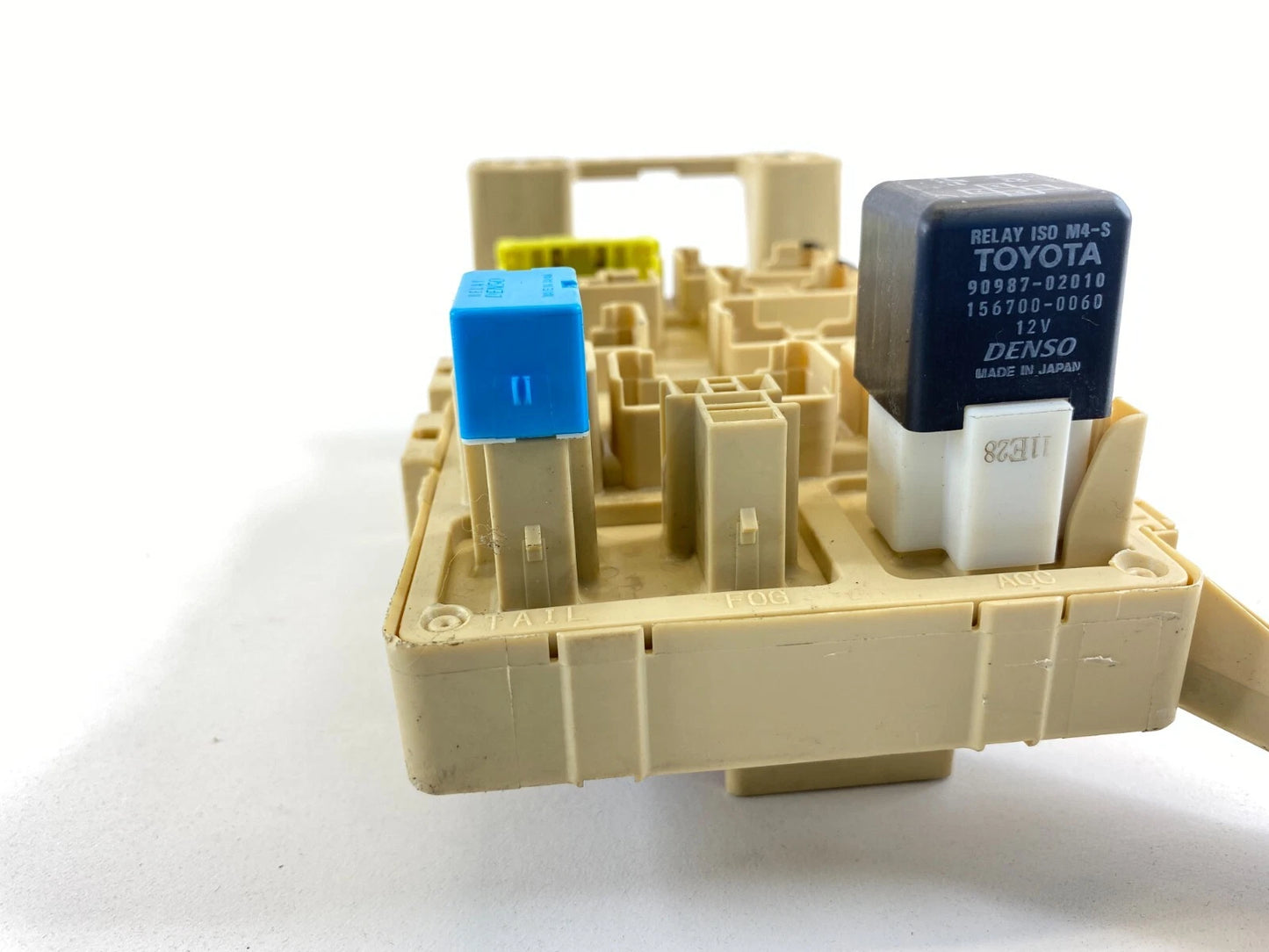 2004-2007 TOYOTA HIGHLANDER 3.3L V6 FWD A/T UNDER DASH FUSE BOX RELAY UNIT OEM