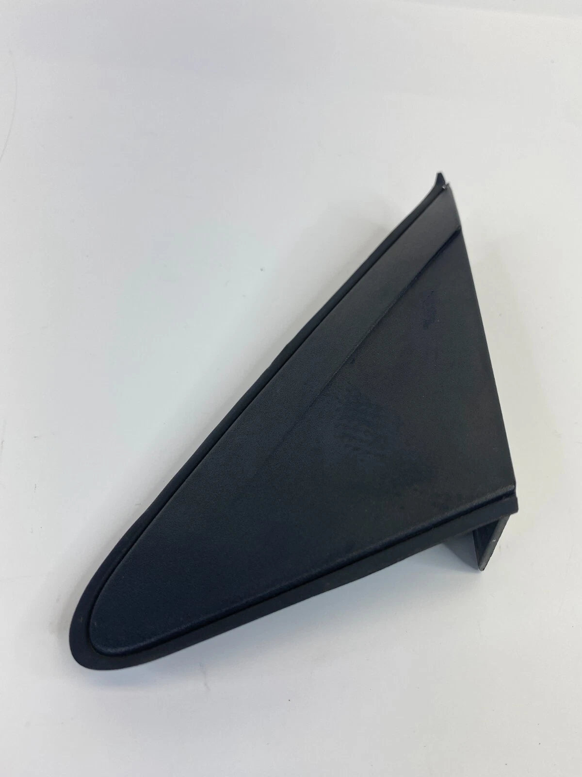 11-16 CHEVROLET CRUZE FRONT LEFT EXTERIOR SIDE VIEW APPLIQUE MOLDING 95486483