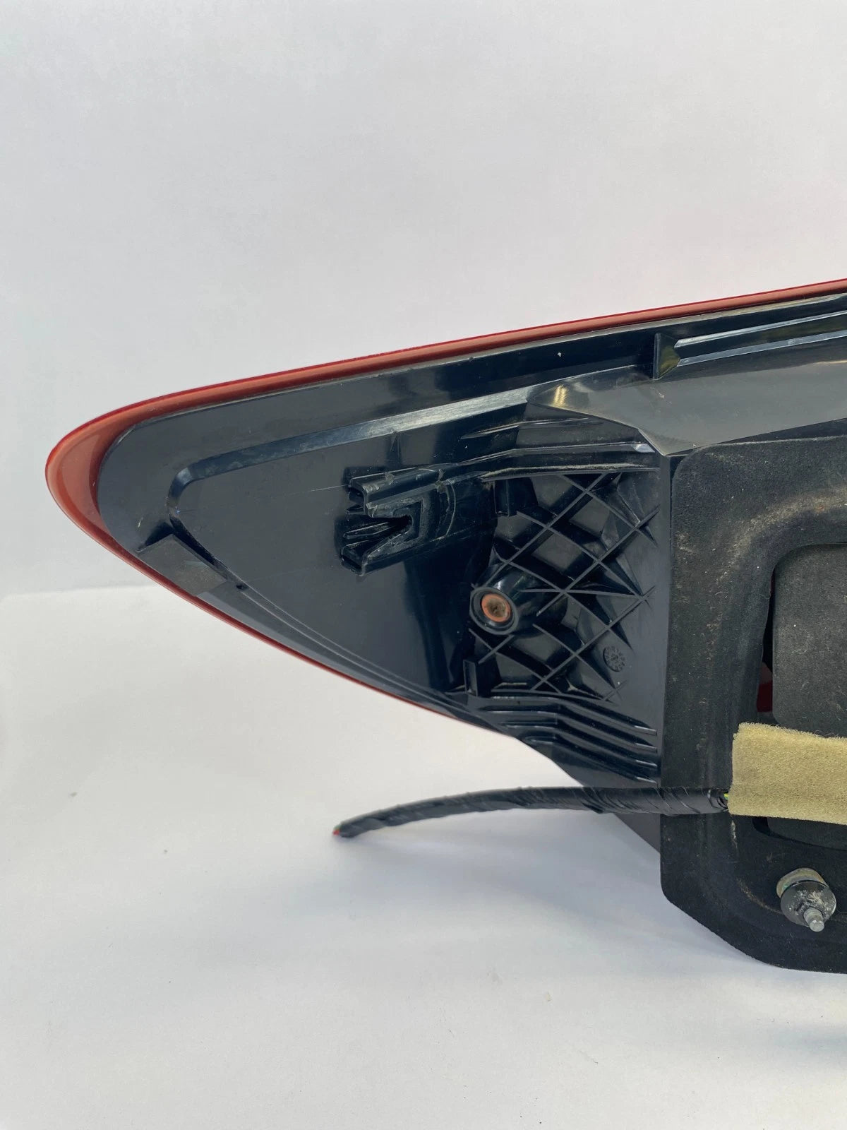 2010 2011 2012 2013 SUZUKI KIZASHI RIGHT PASSENGER TAILLIGHT TAIL LIGHT LAMP OEM