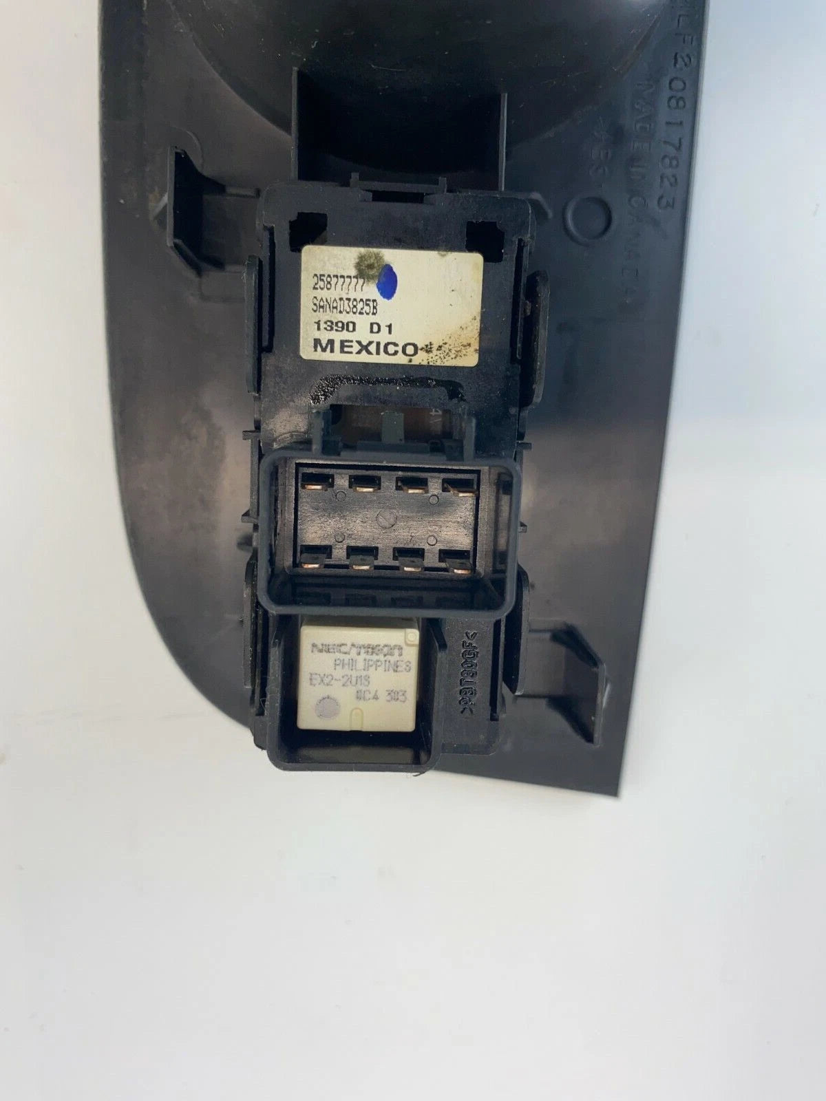 09-17 CHEVY TRAVERSE REAR RIGHT DOOR WINDOW SWITCH W/ BEZEL TRIM 20817823 OEM