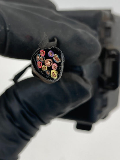 1997 97 Toyota 4Runner 3.4L A/T Diagnosis Relay Plug Connector Unit OEM