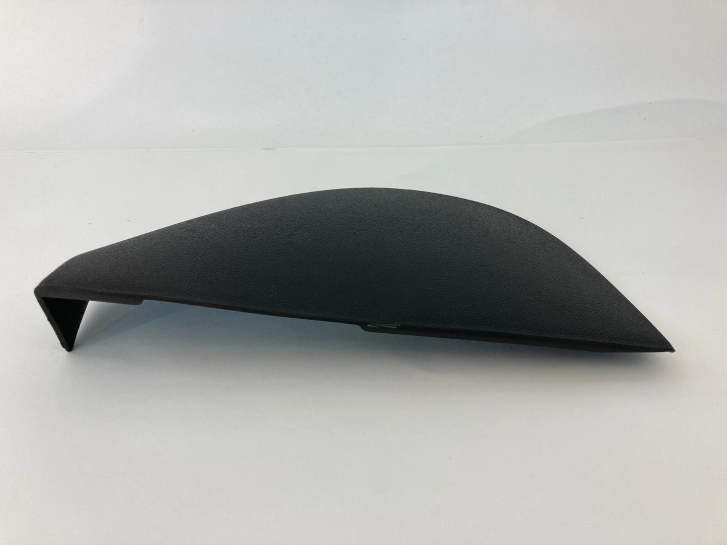 07-10 SATURN OUTLOOK FRONT RIGHT PASSENGER SIDE DASH END TRIM COVER 20872004