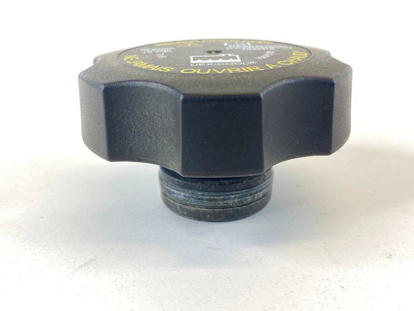 1999-2005 PONTIAC GRAND AM COOLANT RADIATOR OVERFLOW RESERVOIR CAP LID 15075118