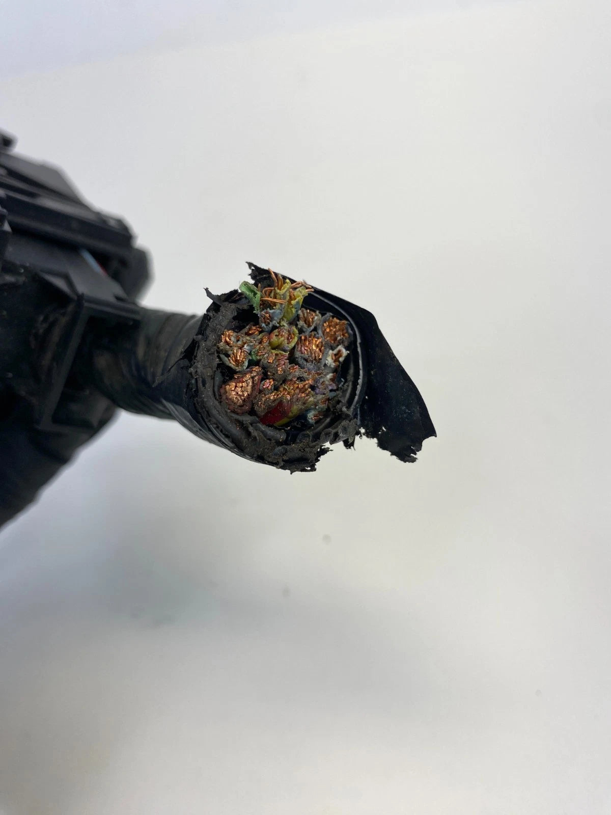 2008-10 FORD ESCAPE 2.5L 4WD ABS ANTI LOCK BRAKE PUMP CABLE WIRE PLUG CONNECTOR