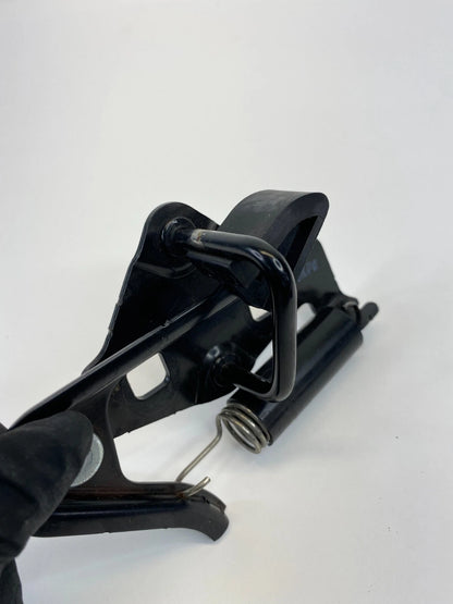 06-09 MILAN 06-12 FUSION REAR TRUNK LID LOCK LATCH STRIKER RELEASE 54404B12 OEM