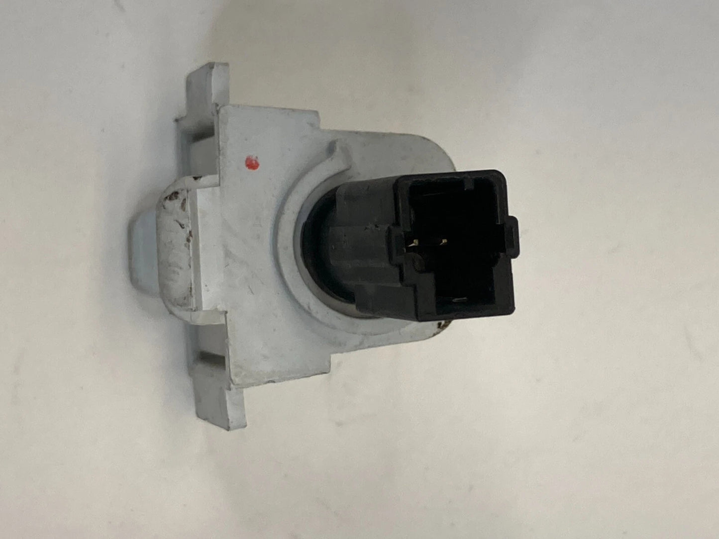 2003-2014 NISSAN MURANO 13-23 ALTIMA GLOVE BOX LIGHT LAMP BULB SOCKET SENSOR OEM