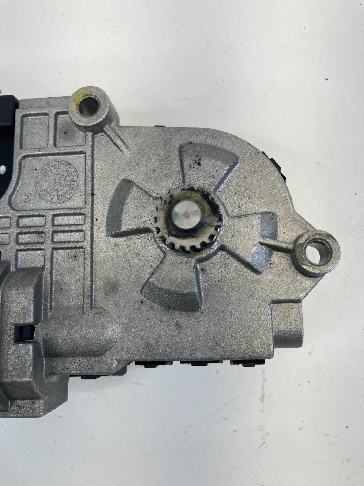 2012-2022 Volkswagen Passat Sedan Sunroof Moonroof Sun Roof Motor 561959591 OEM