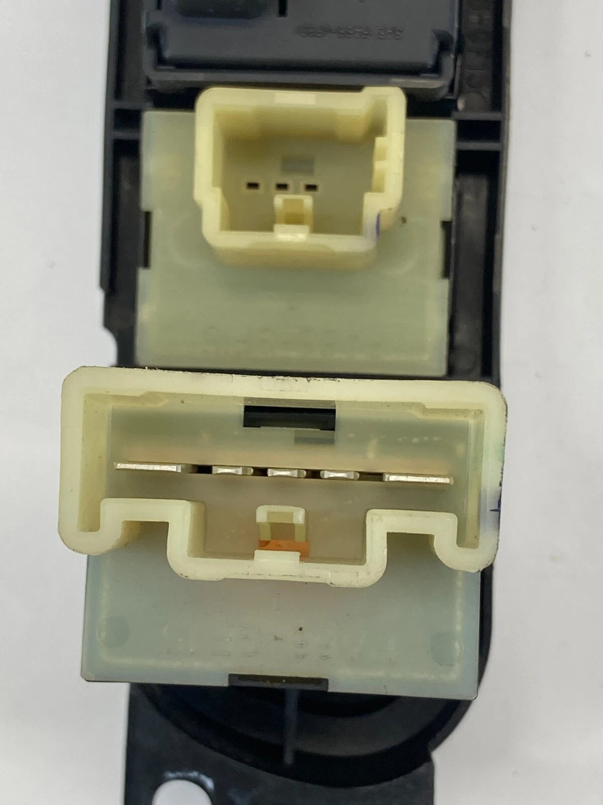 01-05 CHRYSLER PT CRUISER DEFROST POWER OUTLET BUTTON CONTROL SWITCH 04671670AB