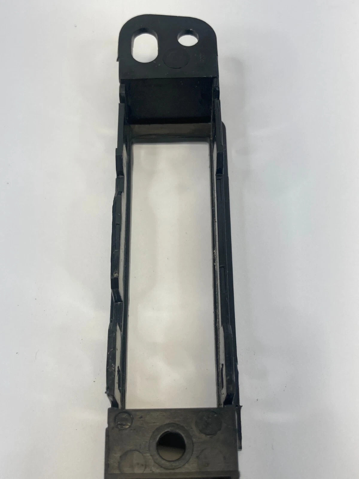 09-12 CHEVROLET TRAVERSE 08-12 ENCLAVE CENTER DASH SWITCH BRACKET SUPPORT OEM