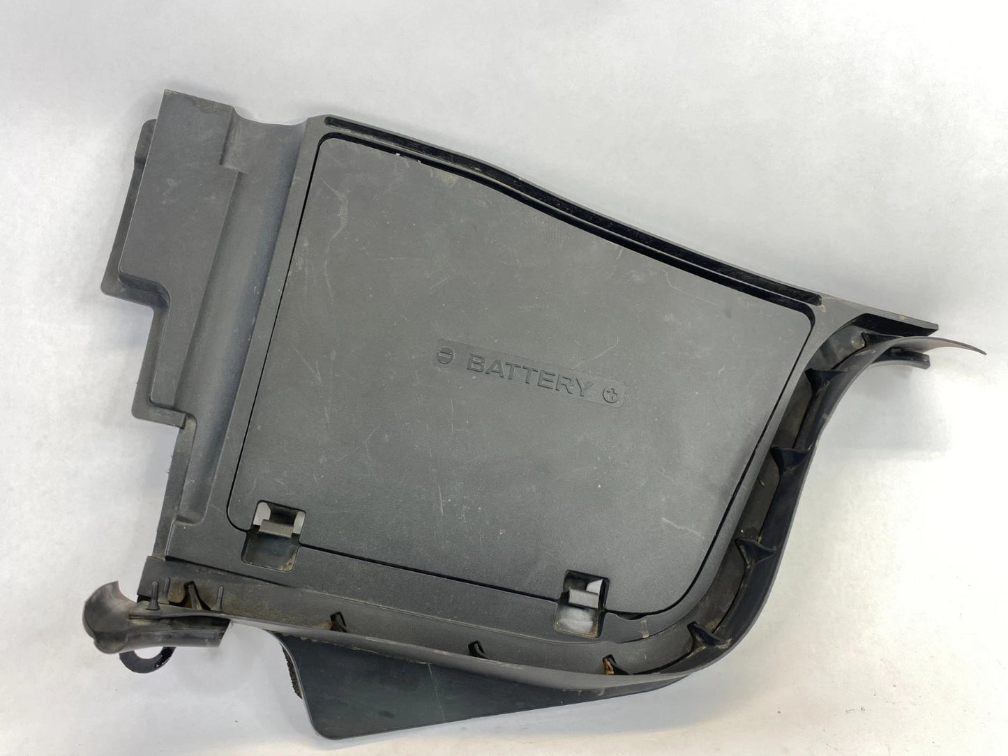 2008-2013 INFINITI G37 BATTERY TRAY COVER ACCESS LID TRIM 65278JK600 OEM