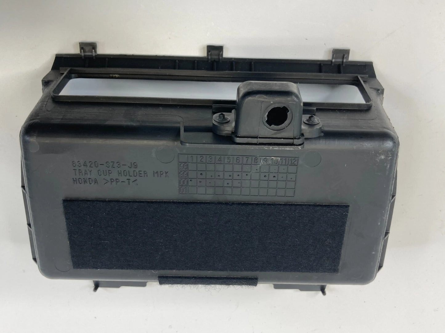 1999-2004 ACURA RL FRONT CENTER CONSOLE CUP HOLDER TRAY ASSY 83420-SZ3-J9 OEM