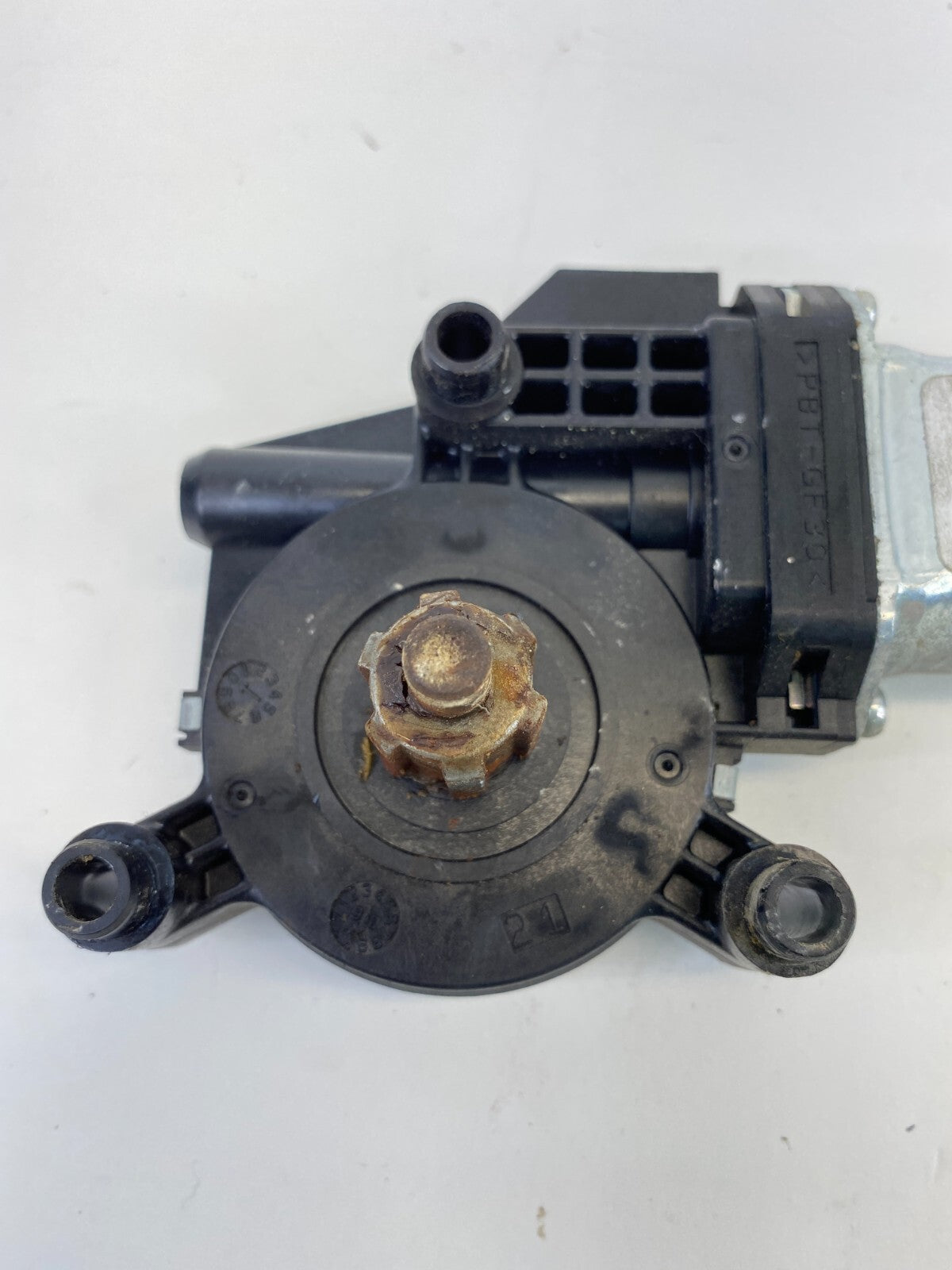 2007-2009 Suzuki XL-7 Rear Right Passenger Door Power Window Motor 16914774