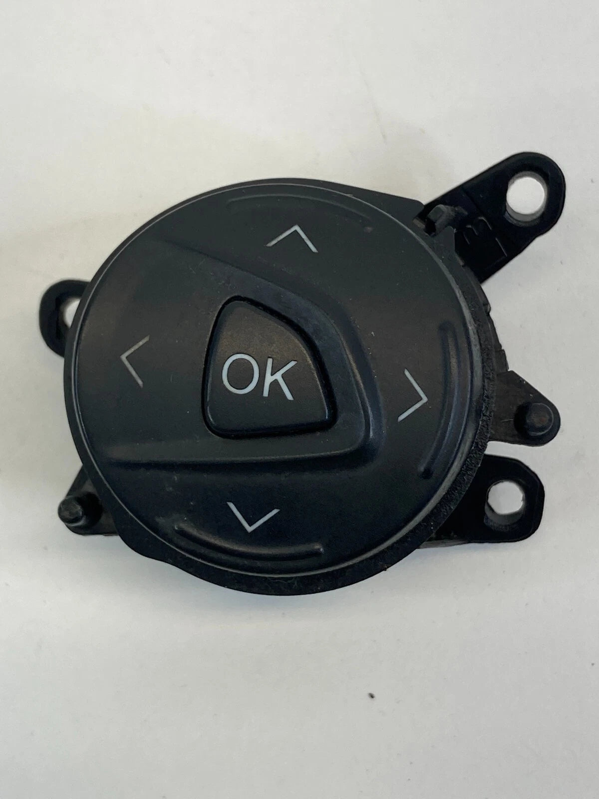 12-18 FORD FOCUS STEERING WHEEL AUDIO RADIO CONTROL SWITCH BUTTON AM5T-14K147-AA