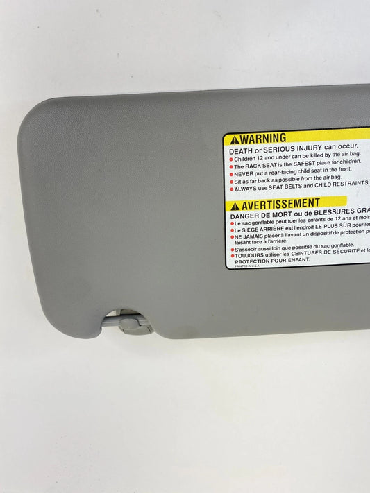 2004-2008 CADILLAC SRX ROOF RIGHT SUNVISOR SUN VISOR SHADE W/ LAMPS ASSEMBLY OEM