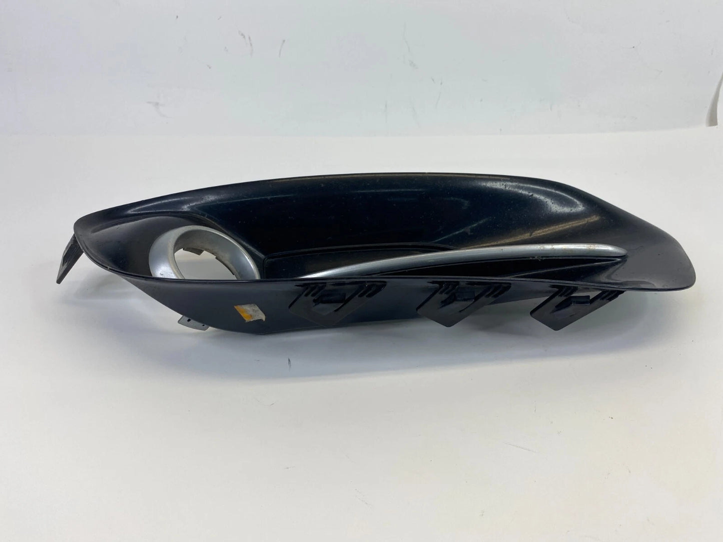 2013-2016 DODGE DART FRONT LEFT DRIVER FOG LIGHT LAMP BEZEL COVER 68081499AA