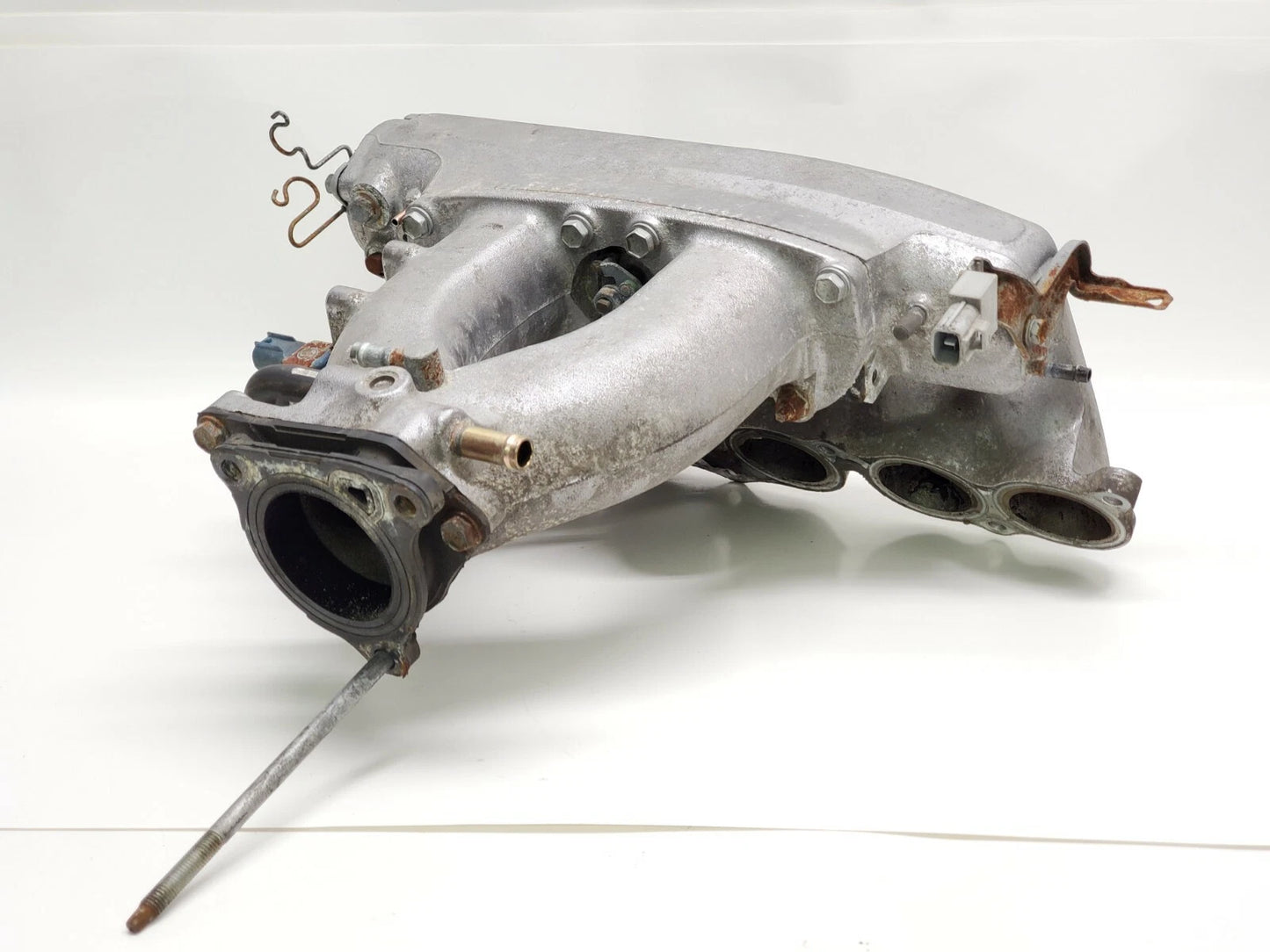 98 99 00 01 02 03 04 05 LEXUS GS300 3.0L V6 UPPER INTAKE MANIFOLD ASSEMBLY OEM