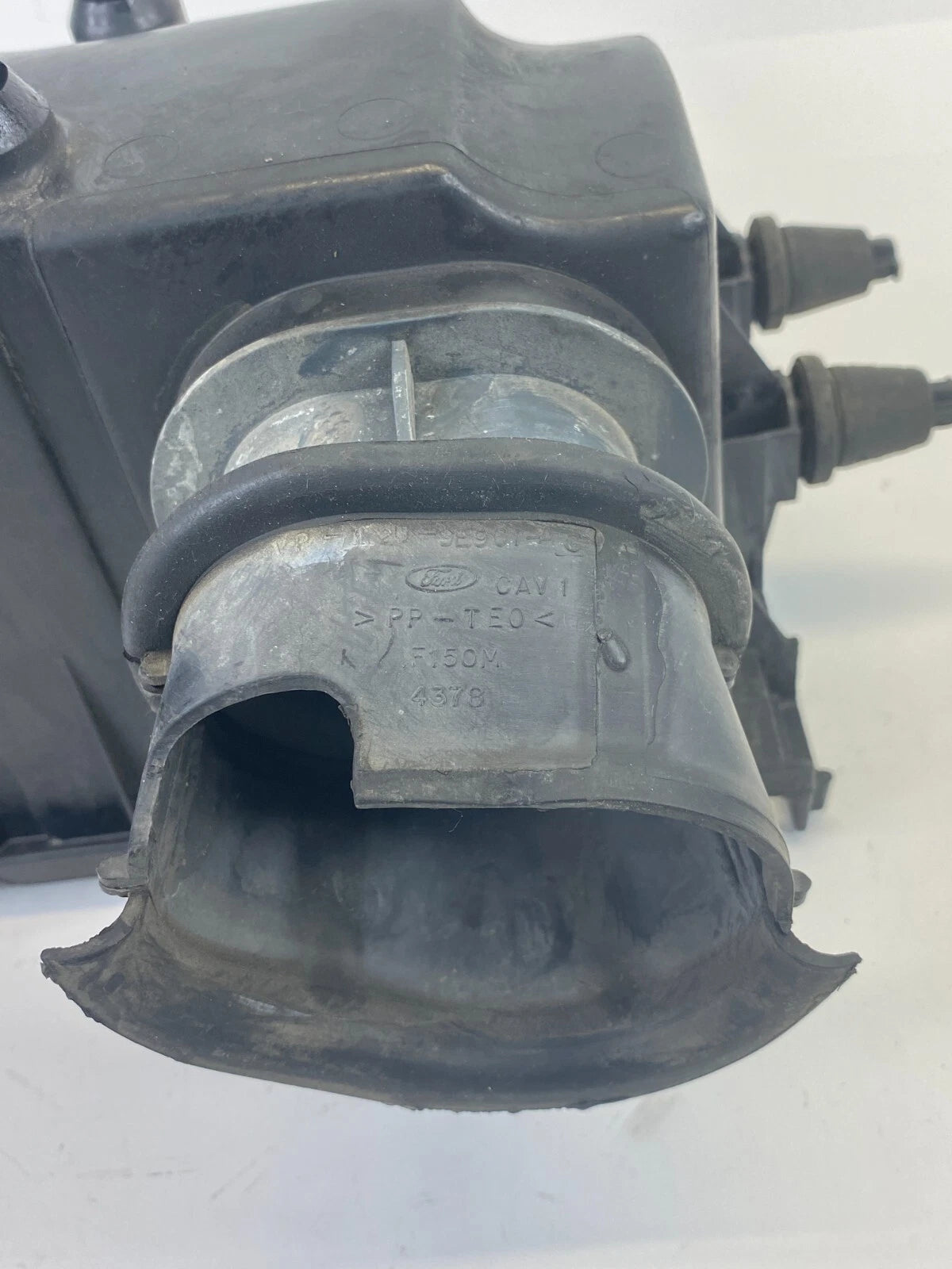 2002 2003 FORD EXPLORER 4.0L ENGINE AIR CLEANER INTAKE BOX HOUSING COVER OEM
