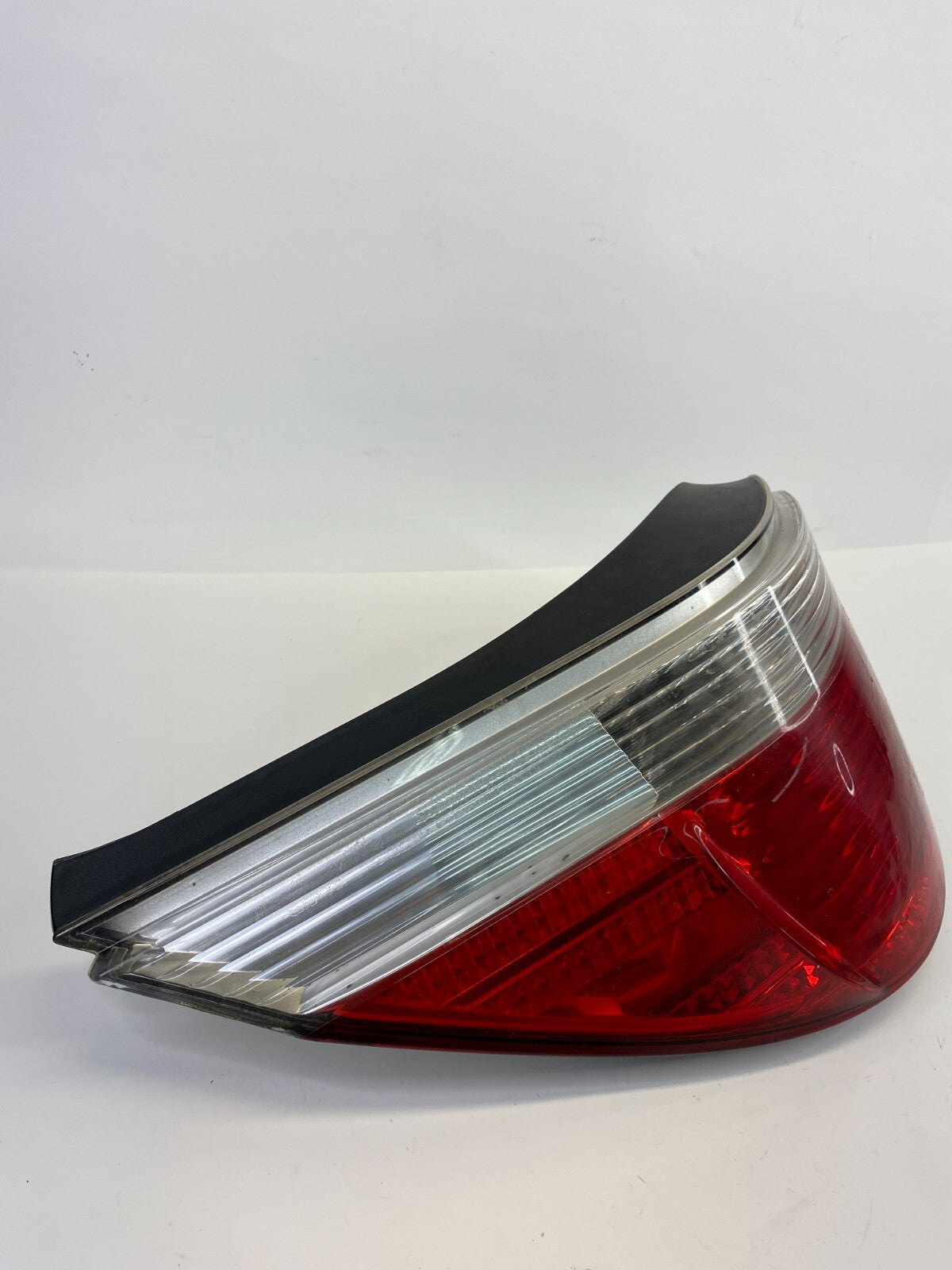 2004-2007 BMW 530i Sedan Left Driver Side Taillight Tail Lamp 6923305 OEM
