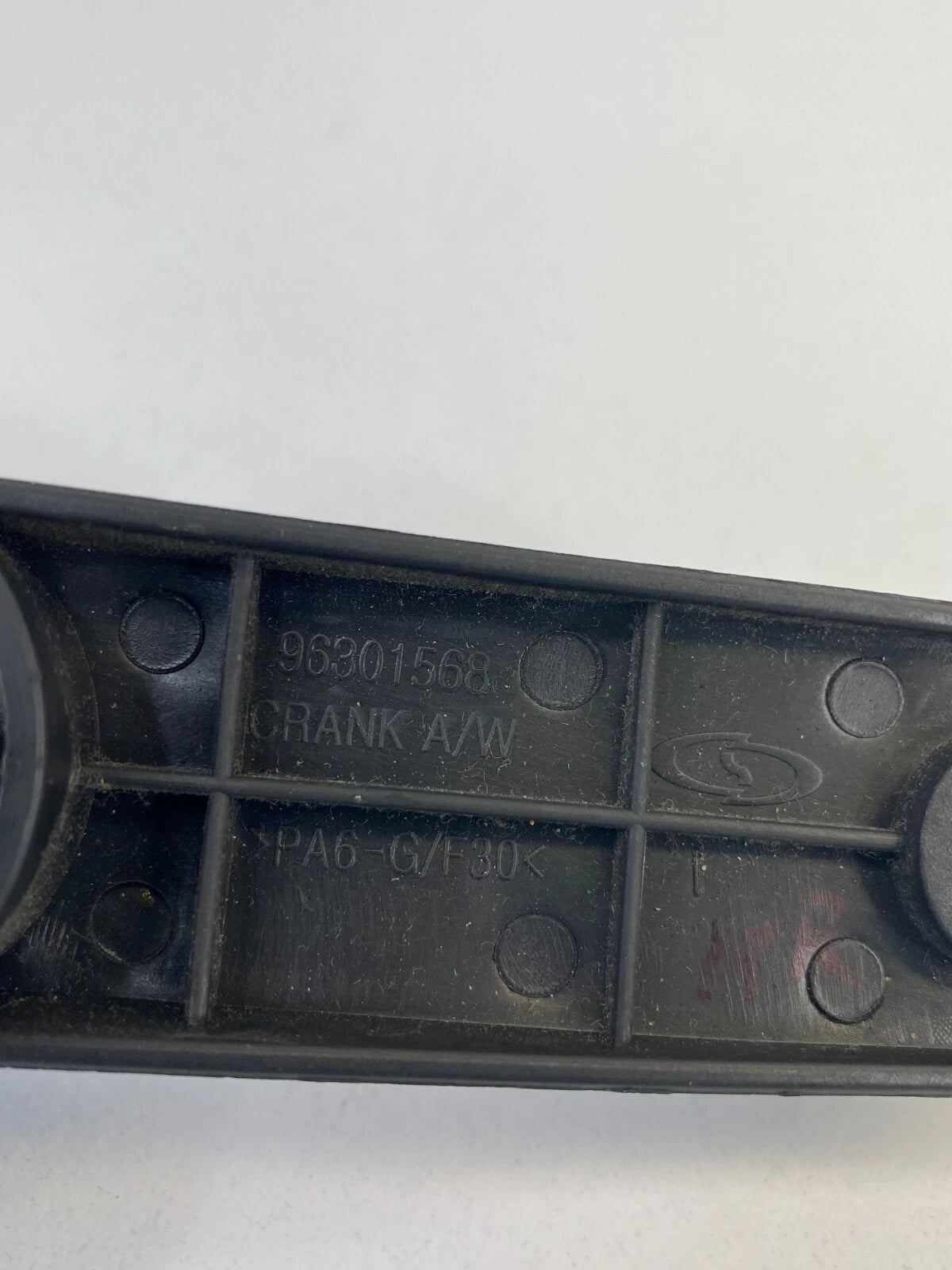 2004-2011 CHEVROLET AVEO REAR RIGHT DOOR WINDOW CRANK MANUAL HANDLE 96301568 OEM