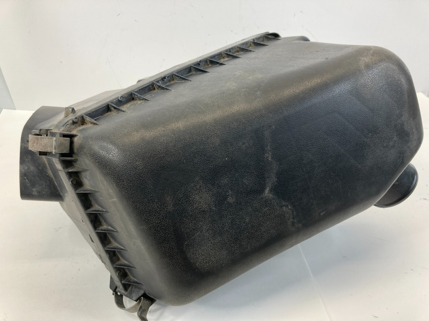 1997-1999 Toyota Camry Air Intake Cleaner Box Filter Assembly 17705-03090 OEM