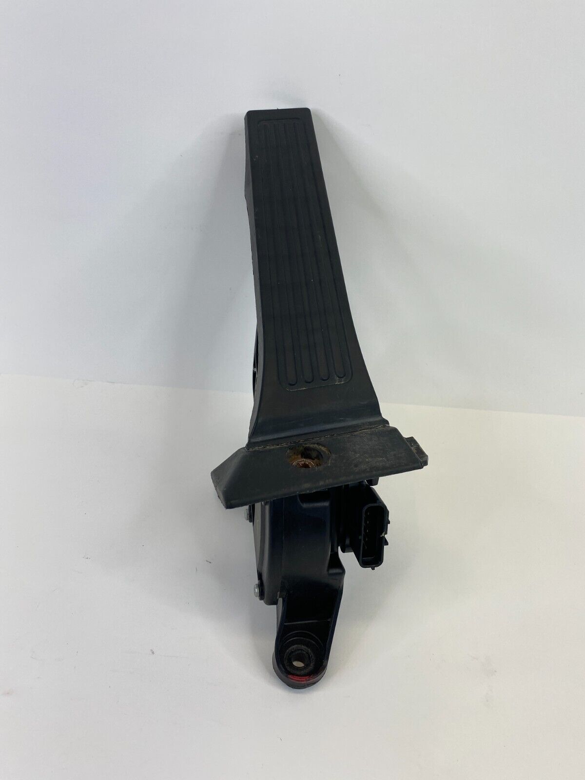 2012-2015 Kia Optima Accelerator Gas Pedal Travel Sensor 32700-3Q110 OEM