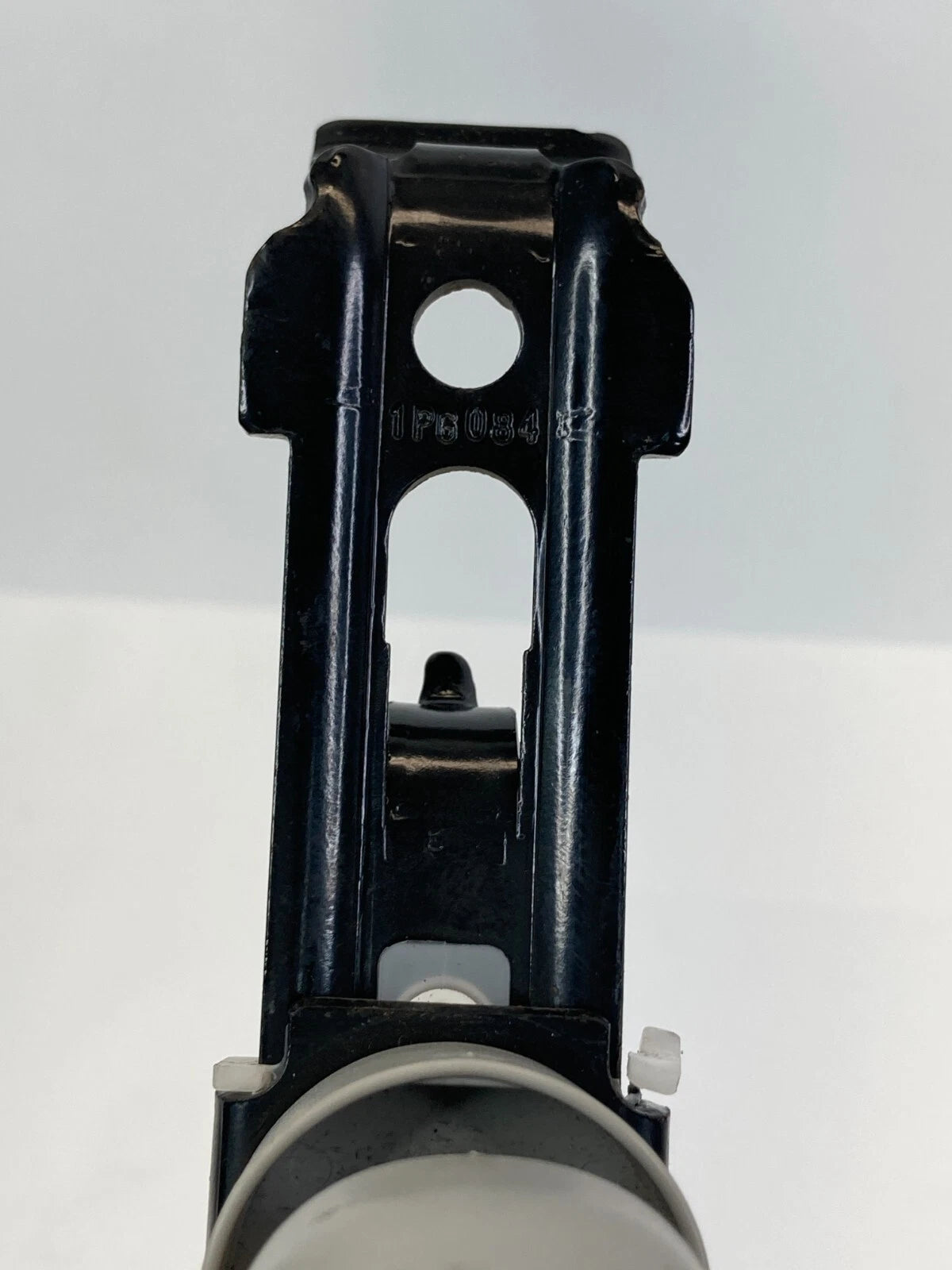 2008-2010 DODGE GRAND CARAVAN FRONT LEFT SIDE SEAT BELT ADJUSTER HEIGHT OEM