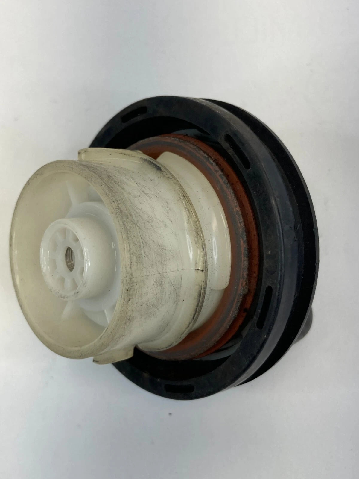 2007-2012 NISSAN ALTIMA SEDAN FUEL FILLER GAS TANK LID CAP 17251-ET00B OEM