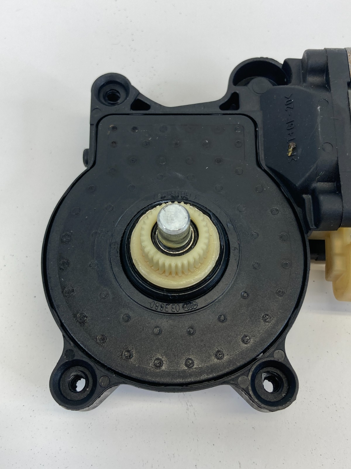 2005-2009 Land Rover Range Rover Front Right Side Door Window Motor 130-821-953