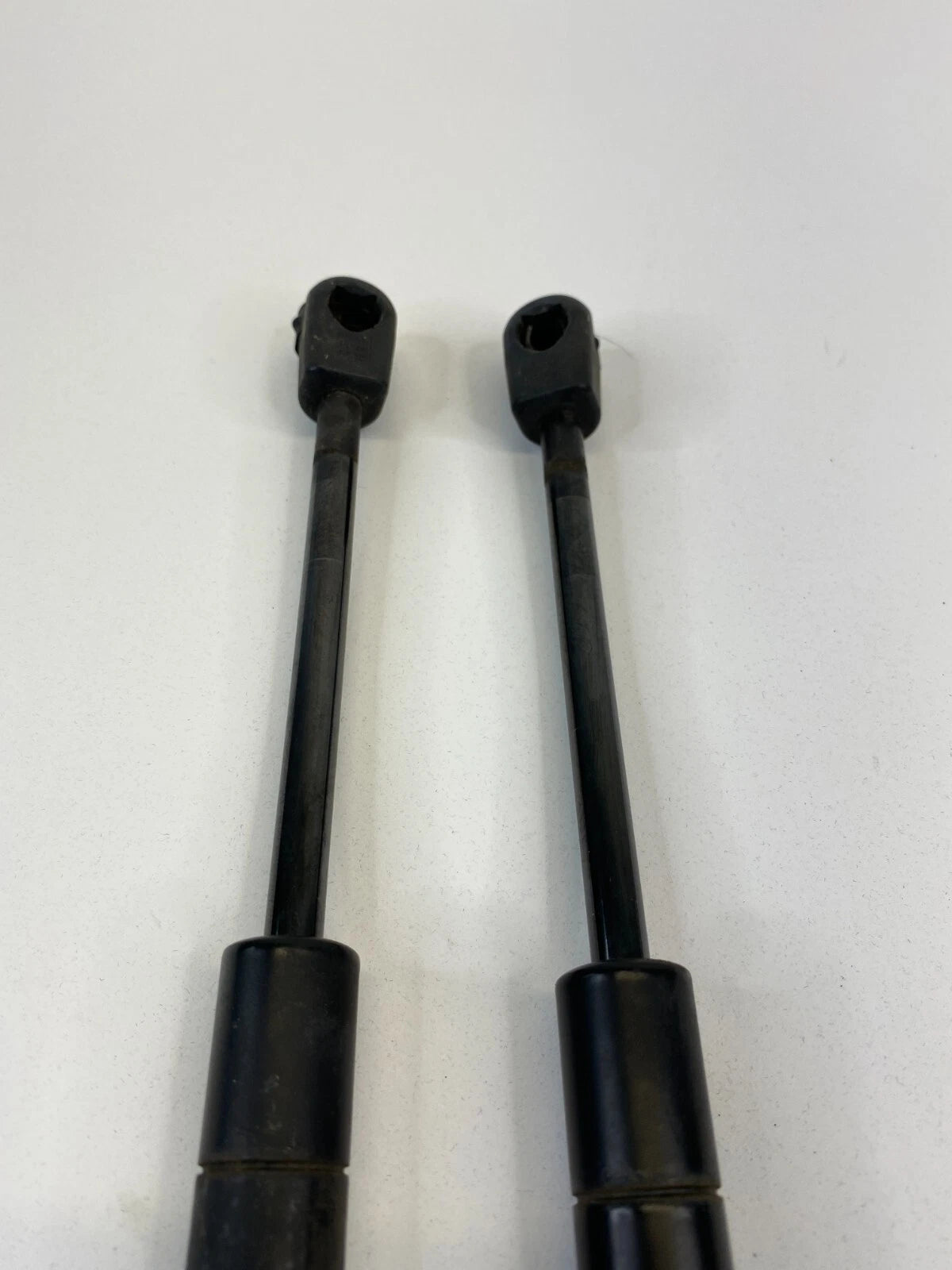 2004-2009 MITSUBISHI GALANT REAR TRUNK LIFTGATE SUPPORT SHOCK STRUTS PAIR LH RH