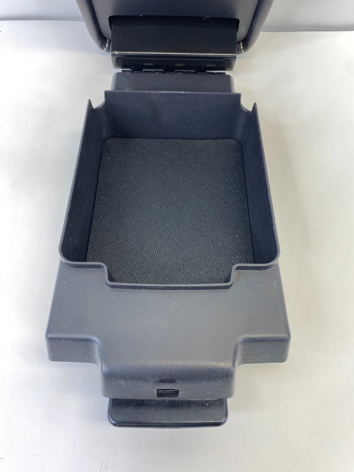 2010-2012 FORD FUSION CENTER CONSOLE ARMREST LID COVER STORAGE OEM 6E535406050