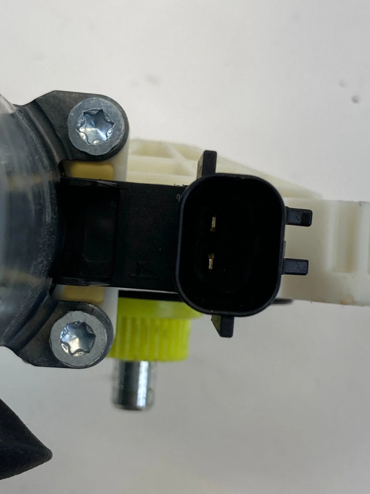 2008-2012 JEEP LIBERTY REAR LH ELECTRIC POWER WINDOW REGULATOR MOTOR OEM 1006630