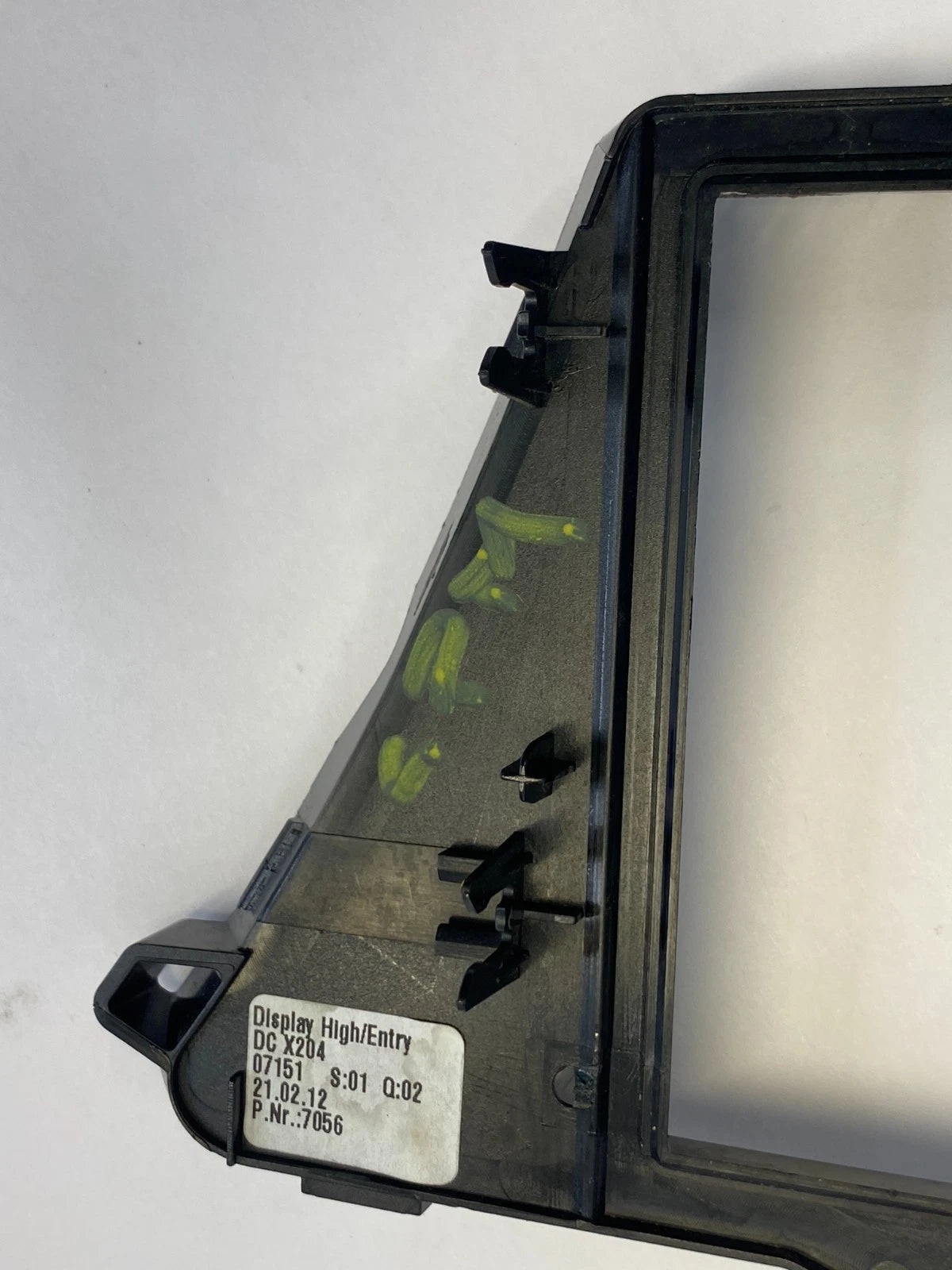 2010-2012 MERCEDES-BENZ GLK350 DASH SCREEN DISPLAY BEZEL TRIM COVER A2046801789
