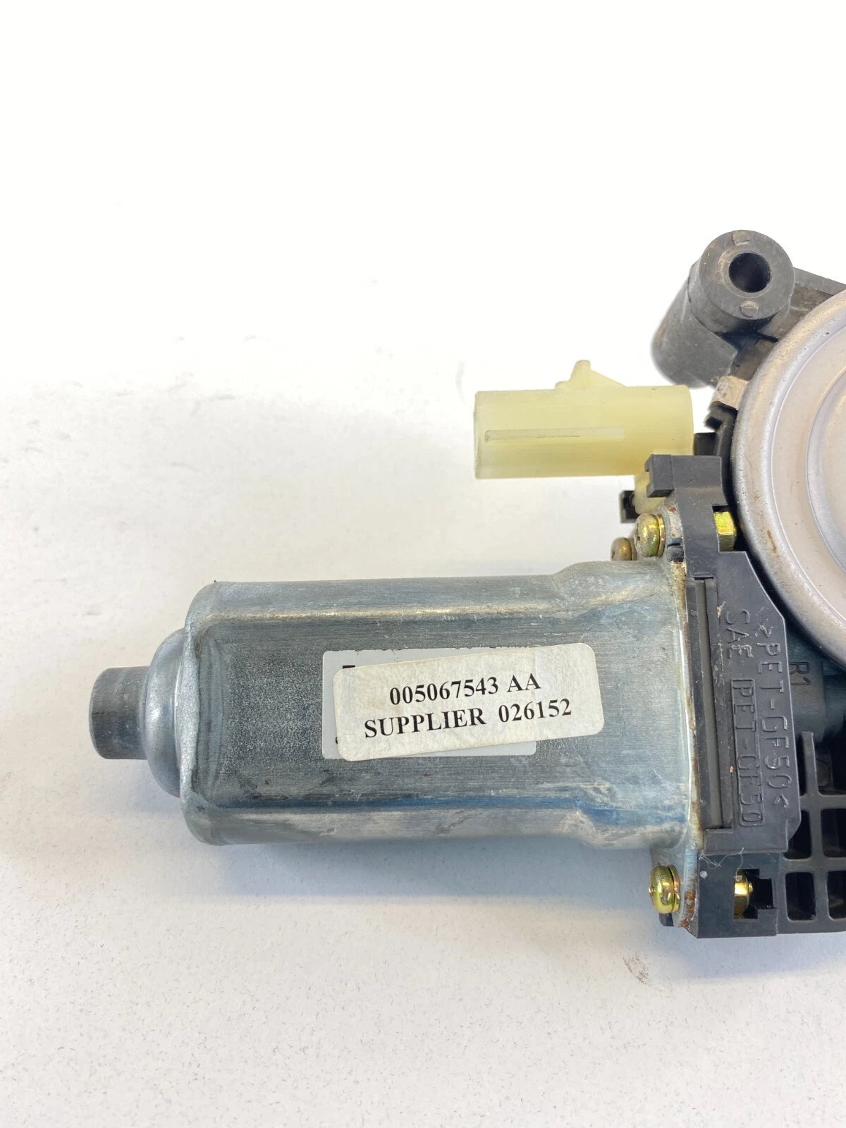 2001-2005 CHRYSLER PT CRUISER REAR LEFT SIDE DOOR POWER WINDOW MOTOR 05067543AA