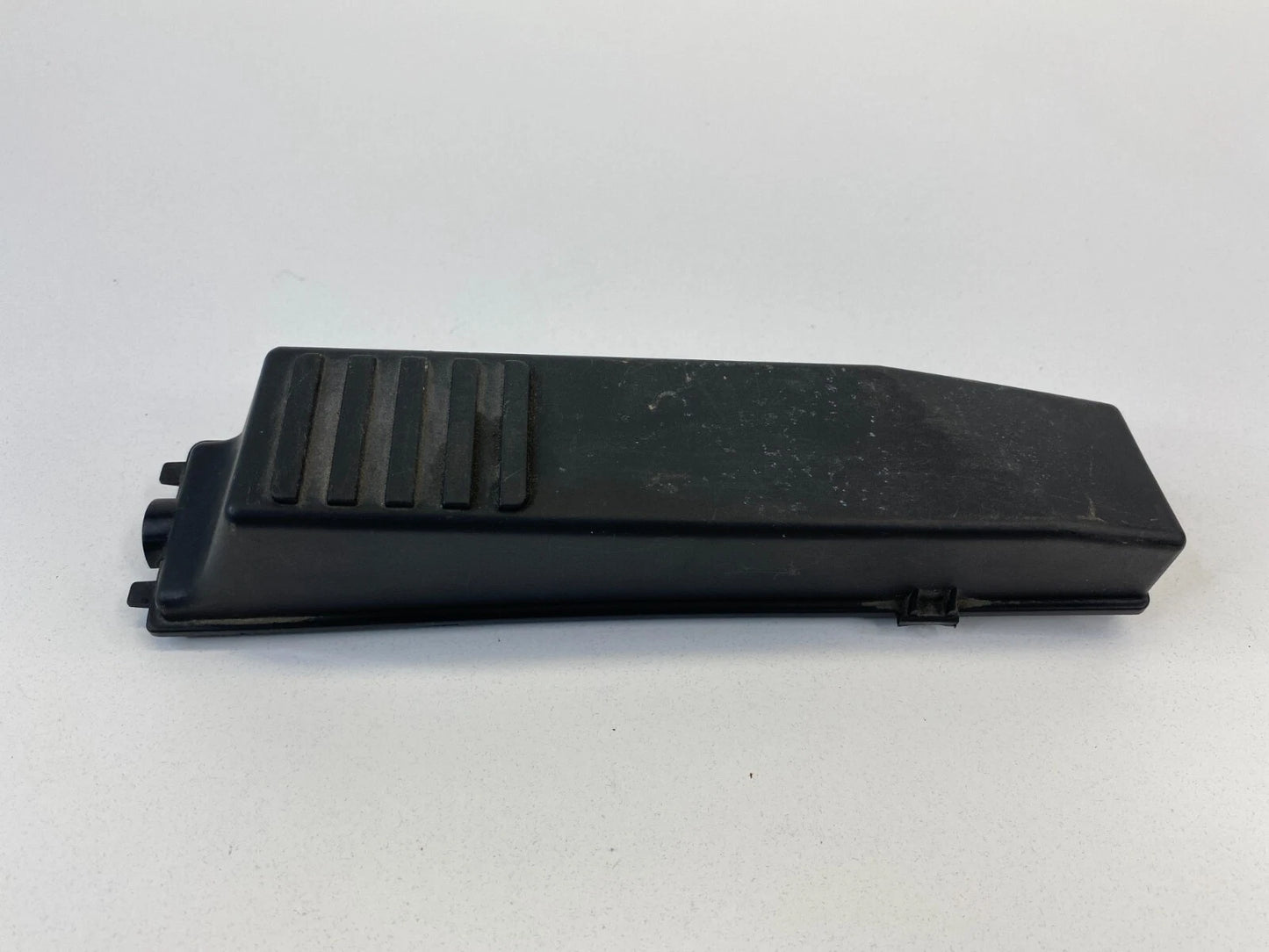2002-2008 MINI COOPER S 1.6L L4 AIR INTAKE CONTROL COVER CAP LID 13721491750