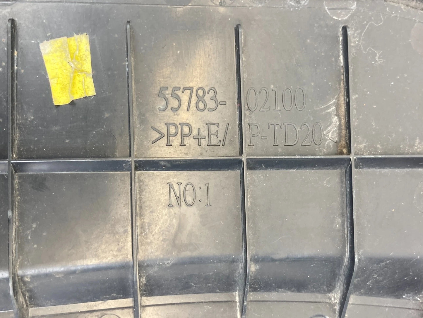 2009-2013 TOYOTA COROLLA FRONT WINDSHIELD COWL SIDE PANEL MOLDING 55783-02100