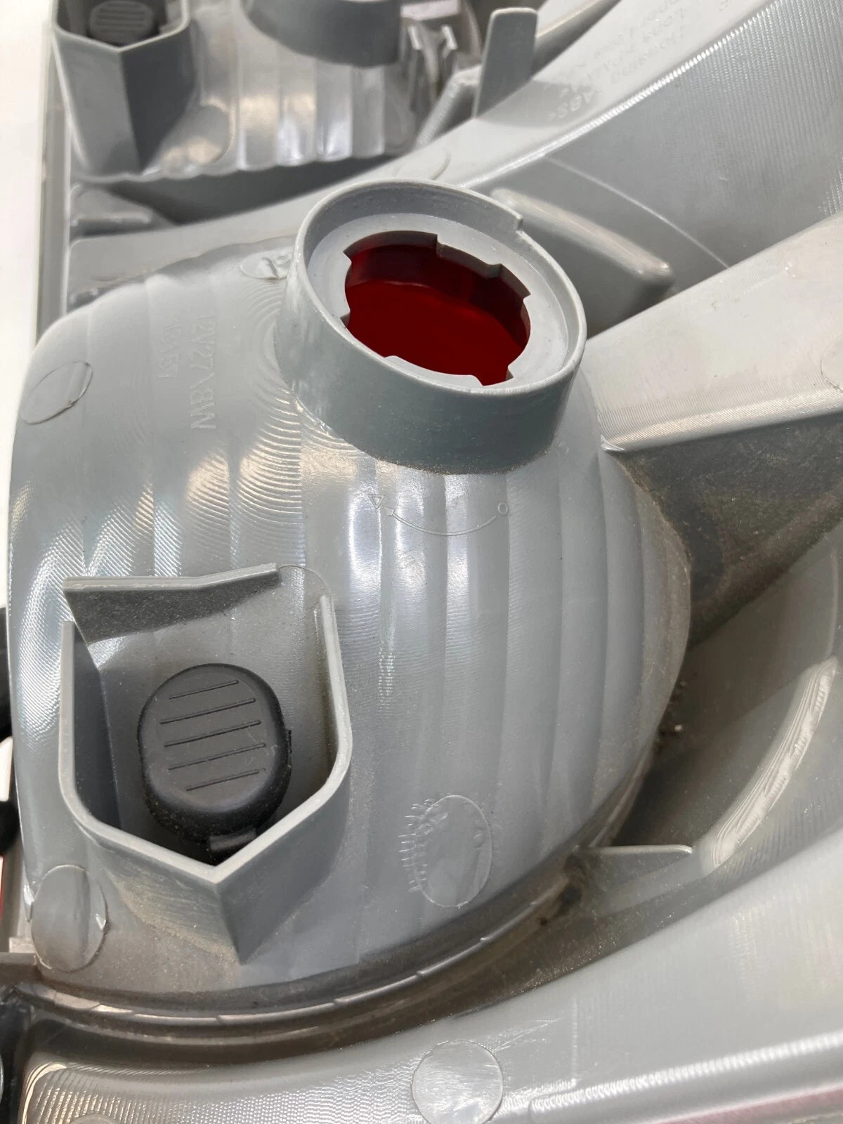 07-09 TOYOTA TUNDRA DOUBLE CAB REAR RIGHT TAIL LIGHT LAMP TAIL LIGHT AFTERMARKET