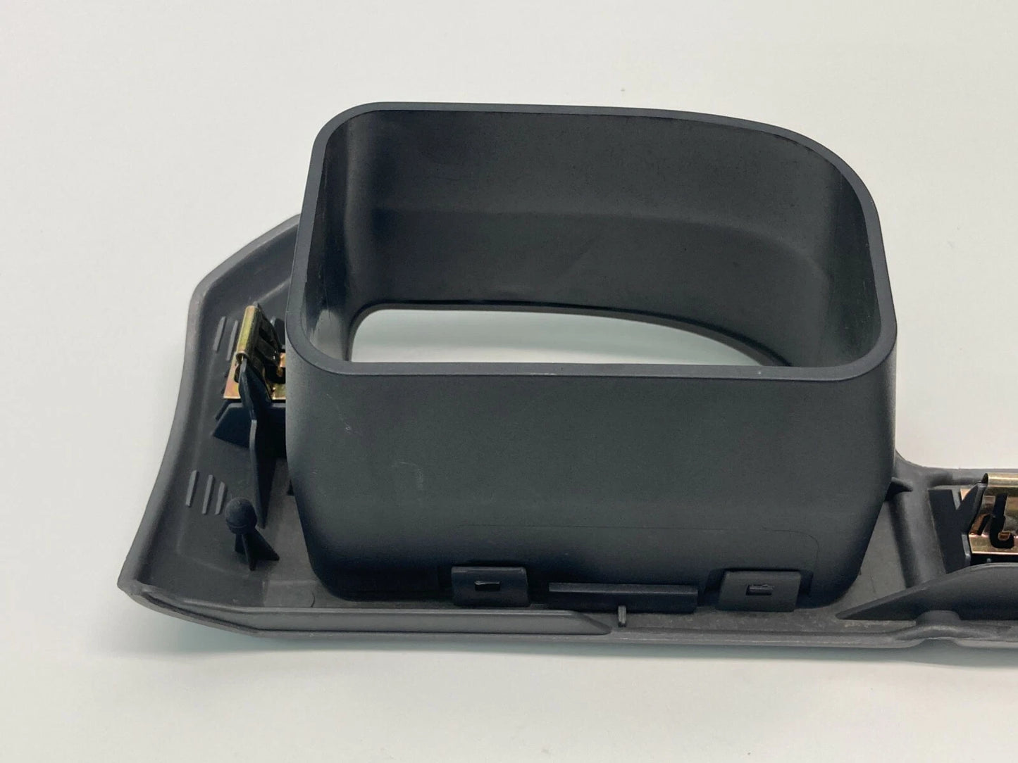 2003-2007 BUICK RENDEZVOUS RIGHT PASSENGER DASH AC BEZEL TRIM 10433030 OEM