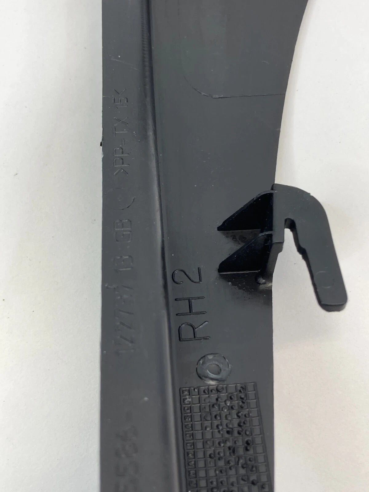 2007-2015 MINI COOPER COUPE RIGHT INSTRUMENT PANEL DASHBOARD TRIM COVER 2755586