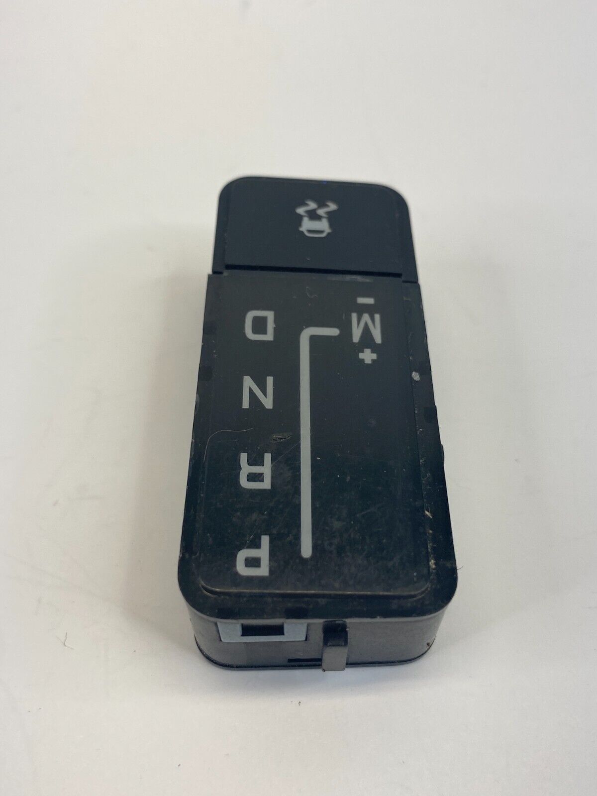 2007-2009 Suzuki XL-7 Center Console Shift Indicator Traction Control Switch OEM